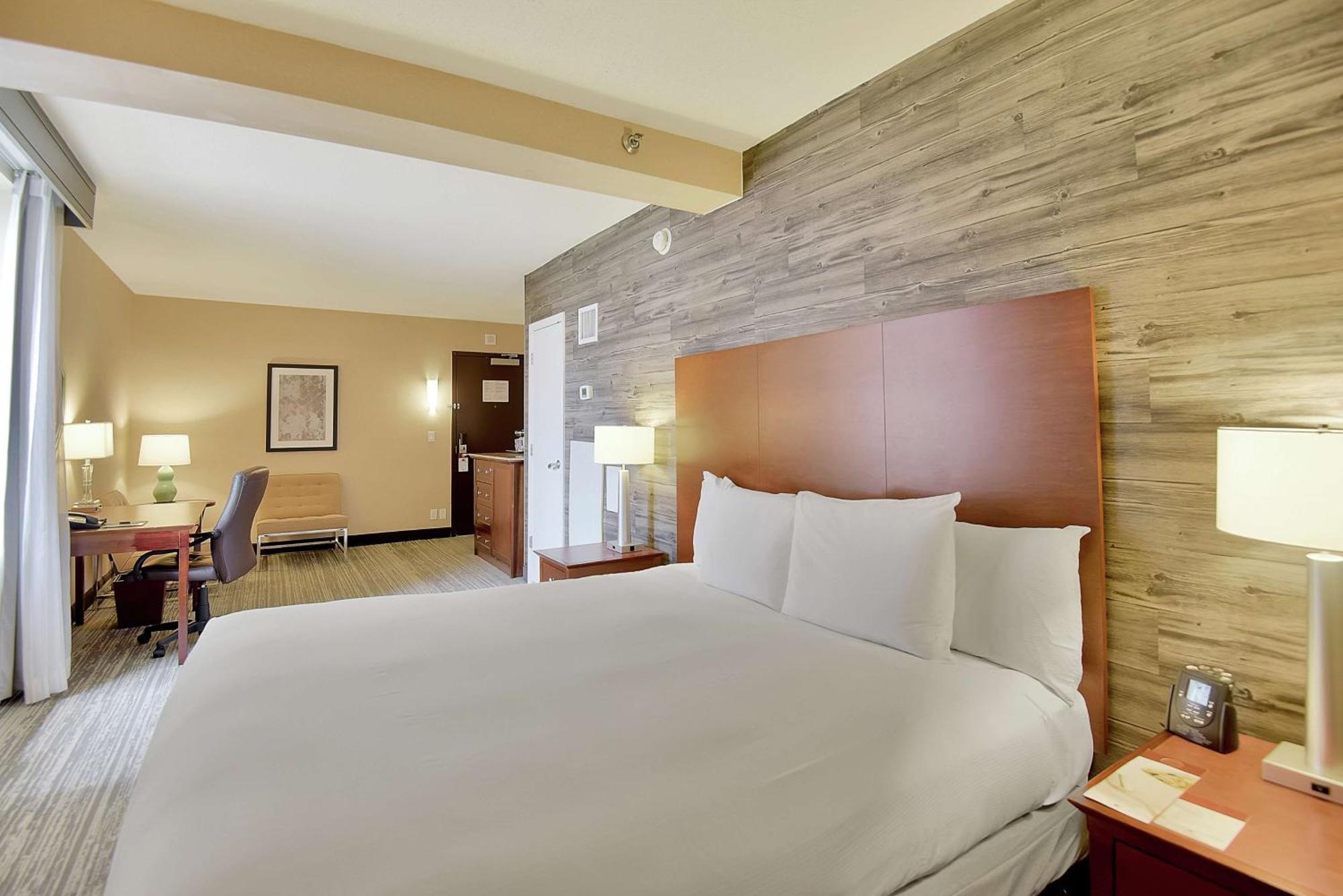Doubletree By Hilton Hotel & Suites Houston By The Galleria Екстер'єр фото