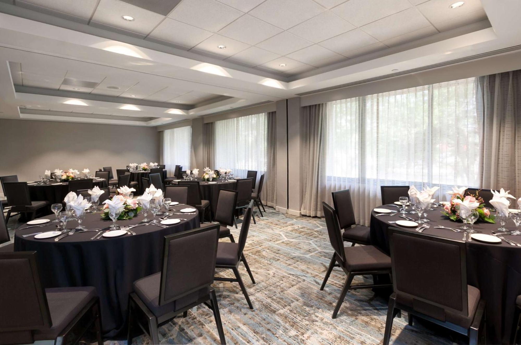 Doubletree By Hilton Hotel & Suites Houston By The Galleria Екстер'єр фото