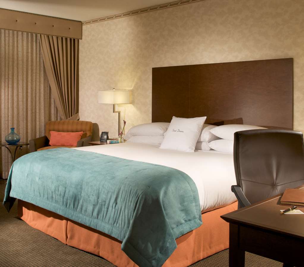Doubletree By Hilton Hotel & Suites Houston By The Galleria Екстер'єр фото