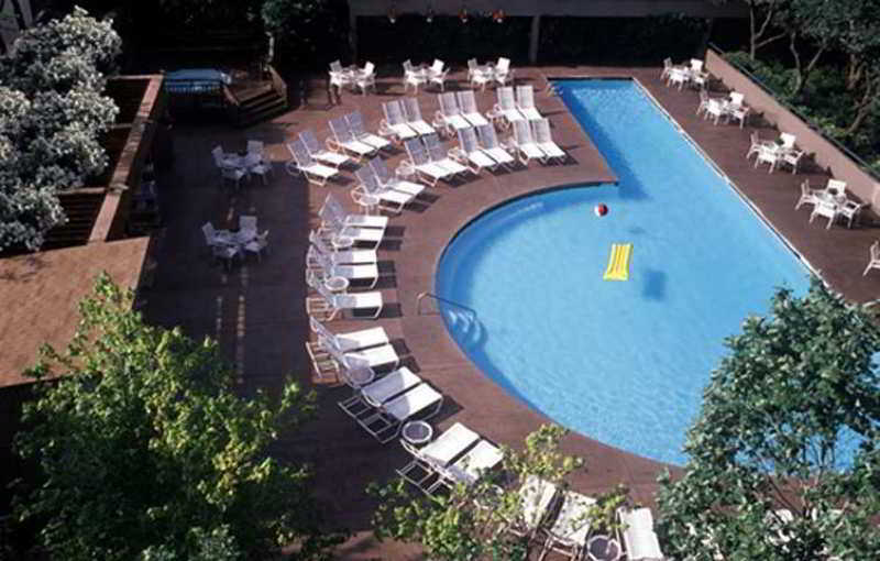 Doubletree By Hilton Hotel & Suites Houston By The Galleria Зручності фото